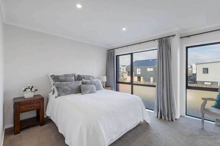 Photo of property in 20 Sidney Wallingford Way, Hobsonville, Auckland, 0616