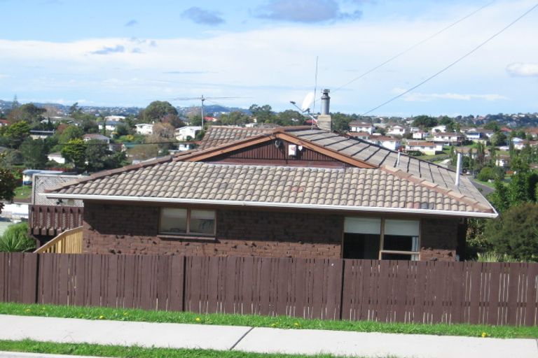 Photo of property in 255 Glengarry Road, Glen Eden, Auckland, 0602