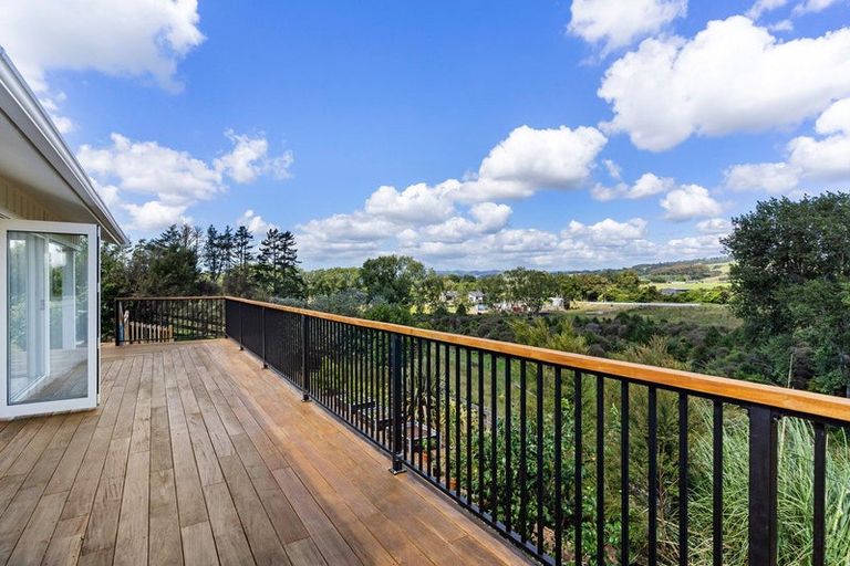 Photo of property in 170 Mullins Road, Ardmore, Papakura, 2582