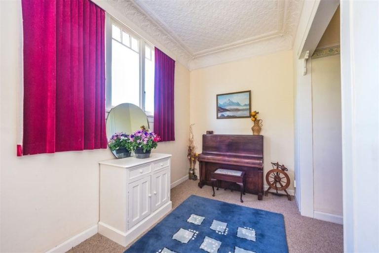 Photo of property in 11 Peakes Road, Saint Johns Hill, Whanganui, 4501