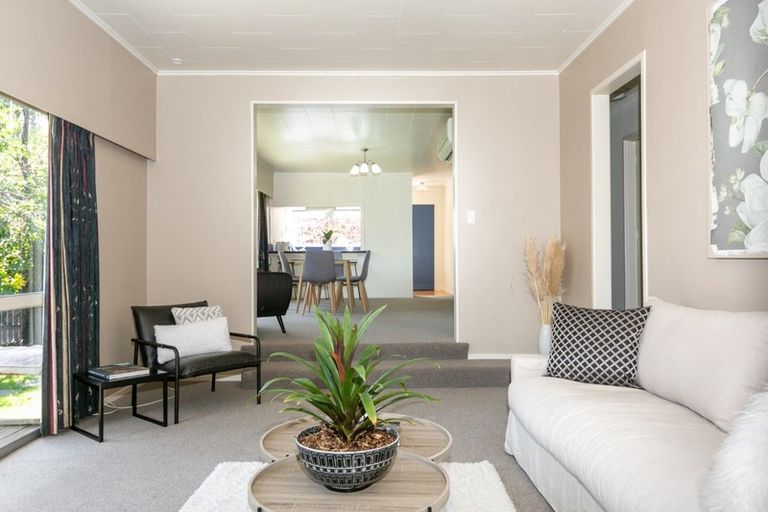 Photo of property in 18 James Cook Street, Havelock North, 4130