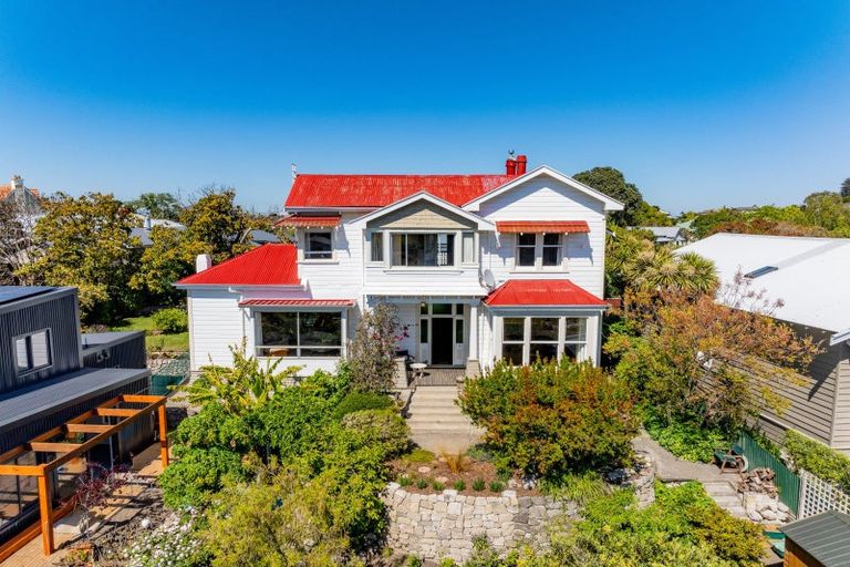 Photo of property in 501 Shakespeare Terrace, Bluff Hill, Napier, 4110