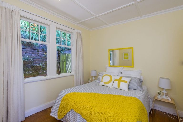 Photo of property in 9 Thorby Street, Northland, Wellington, 6012