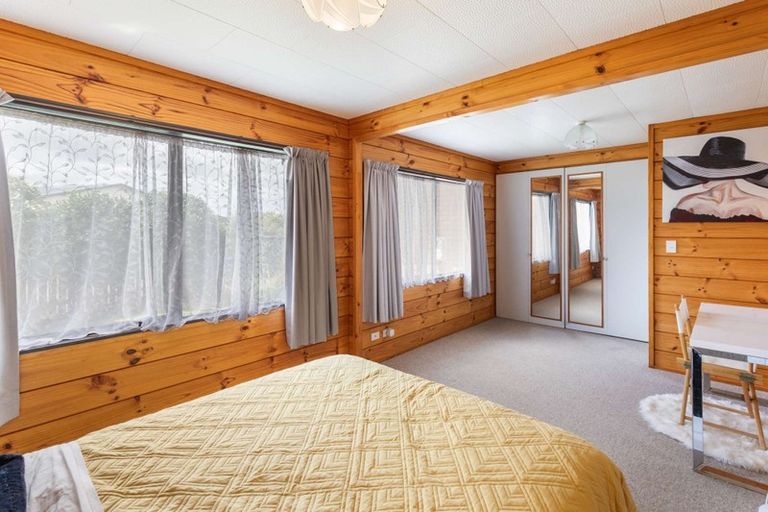 Photo of property in 1 Albert Street, Hawera, 4610