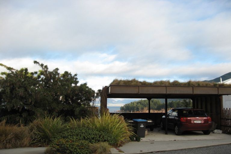 Photo of property in 8 Veint Crescent, Queenstown, 9300