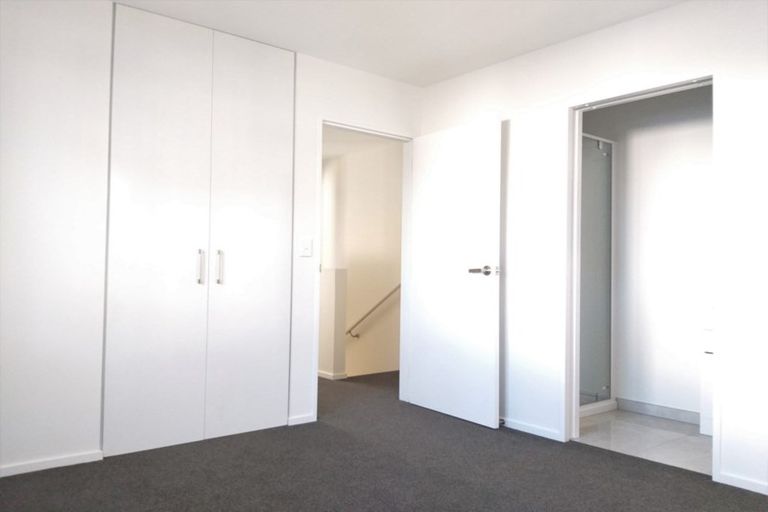 Photo of property in 304 Cannon Hill Crescent, Mount Pleasant, Christchurch, 8081