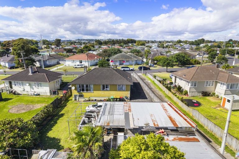 Photo of property in 11 Sandbrook Avenue, Otara, Auckland, 2023