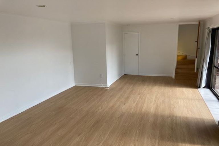 Photo of property in 1/24 Falstaff Place, Half Moon Bay, Auckland, 2012