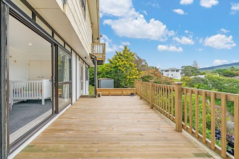 Photo of property in 19g Mahoe Street, Tawa, Wellington, 5028