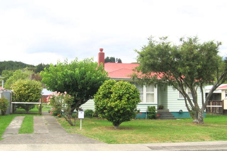 Photo of property in 34 Oregon Drive, Maoribank, Upper Hutt, 5018