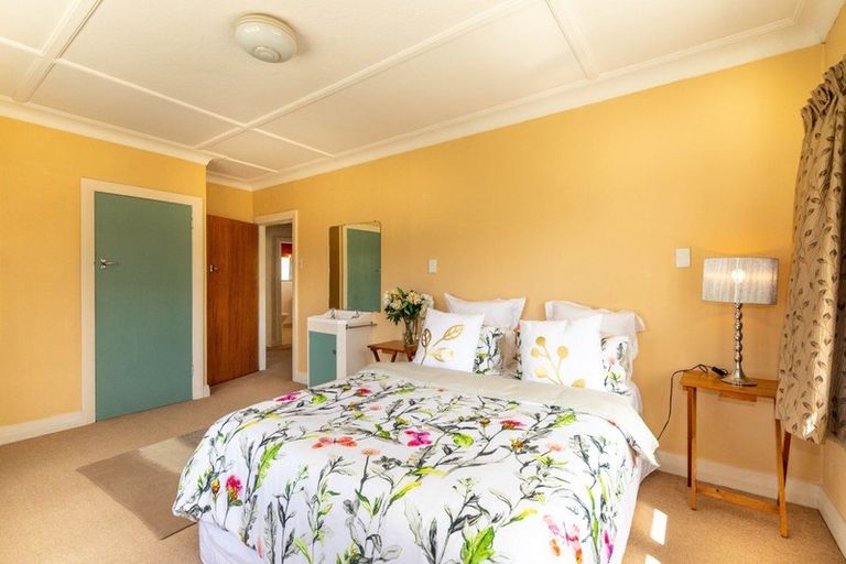 Photo of property in 146 Easther Crescent, Kew, Dunedin, 9012