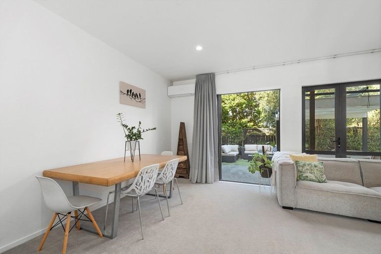 Photo of property in 12/11 The Avenue, Albany, Auckland, 0632
