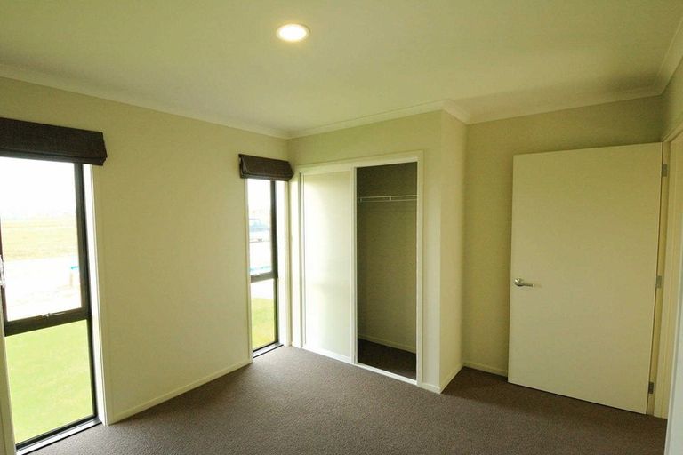 Photo of property in 35 Pakohe Street, Pegasus, 7612