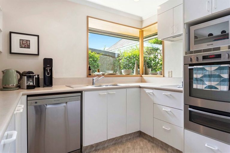 Photo of property in 19a Cox Street, Merivale, Christchurch, 8014