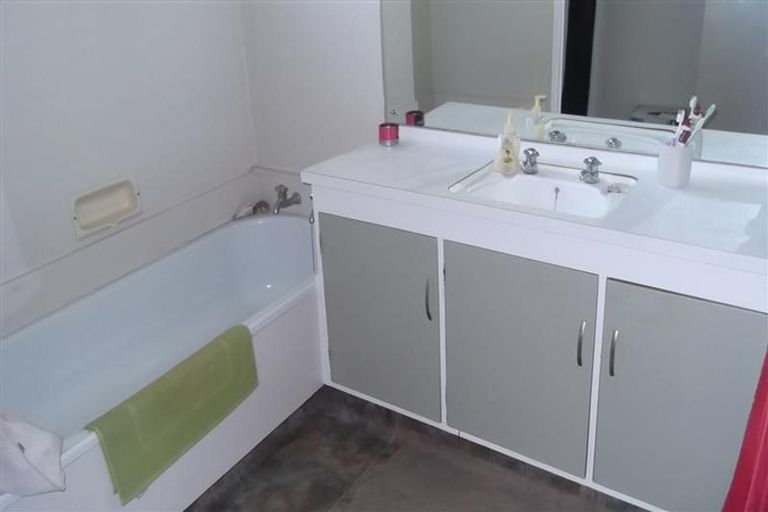 Photo of property in 37 Freyberg Avenue, Tamatea, Napier, 4112