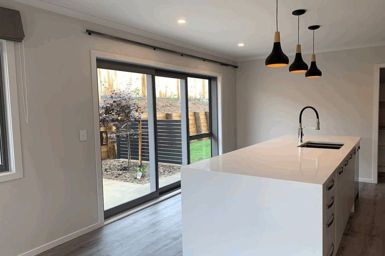 Photo of property in 4 Edenmore Terrace, Fitzherbert, Palmerston North, 4410