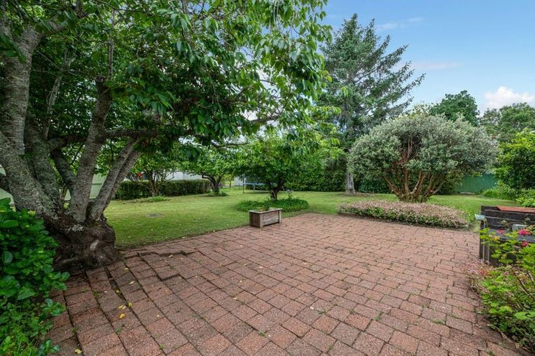 Photo of property in 78 Neil Avenue, Te Atatu Peninsula, Auckland, 0610