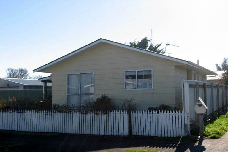 Photo of property in 5b Moore Crescent, Carterton, 5713