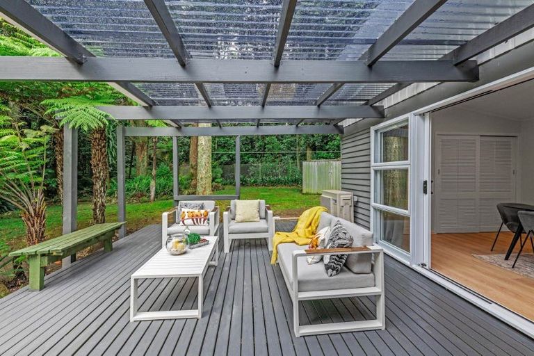 Photo of property in 11 Scenic Drive, Hillpark, Auckland, 2102