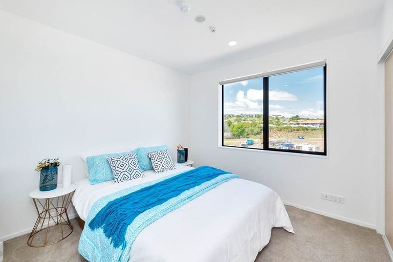 Photo of property in Apollo Apartments, 201/46 Rosedale Road, Rosedale, Auckland, 0632
