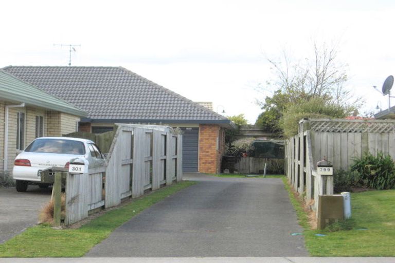 Photo of property in 301 Gravatt Road, Papamoa Beach, Papamoa, 3118