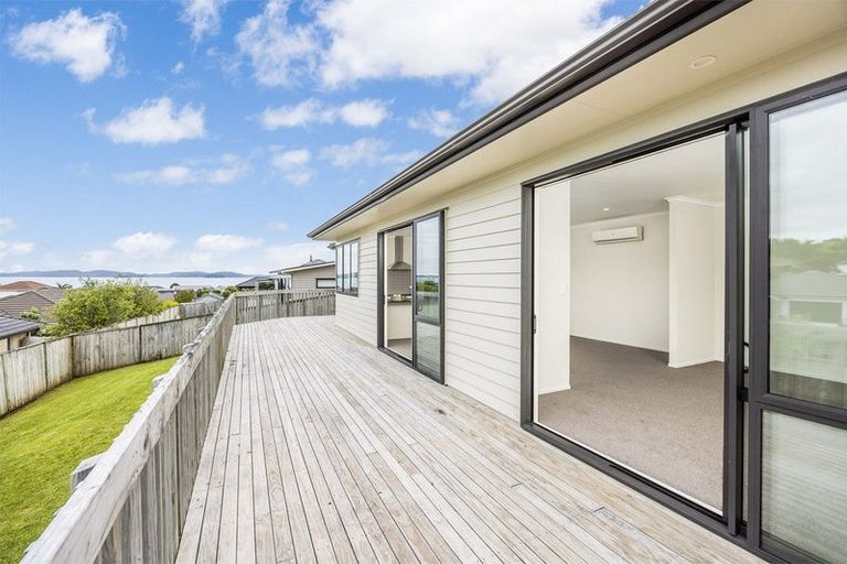 Photo of property in 12 Ariel Place, Snells Beach, 0920