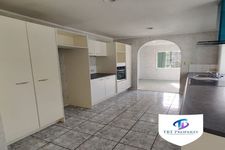 Photo of property in 14 Crail Court, Totara Heights, Auckland, 2105