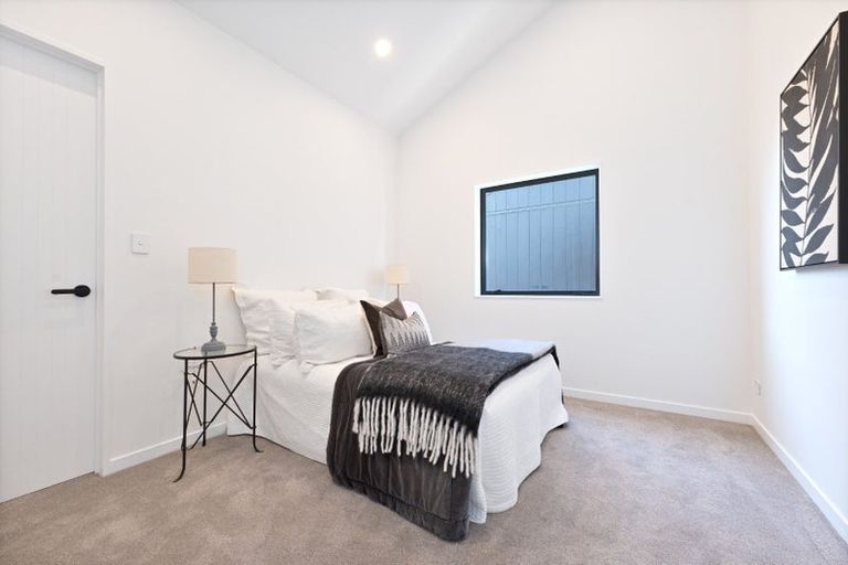 Photo of property in 6 Dorset Down Drive, Karaka, 2580