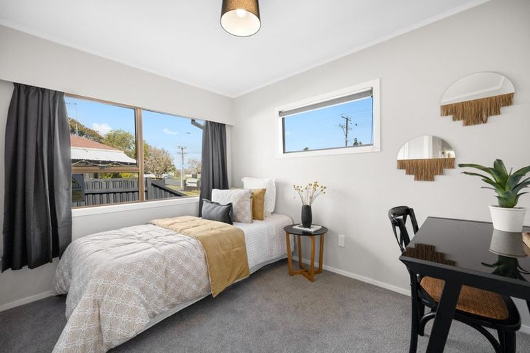 Photo of property in 12 Coventry Road, Melville, Hamilton, 3206