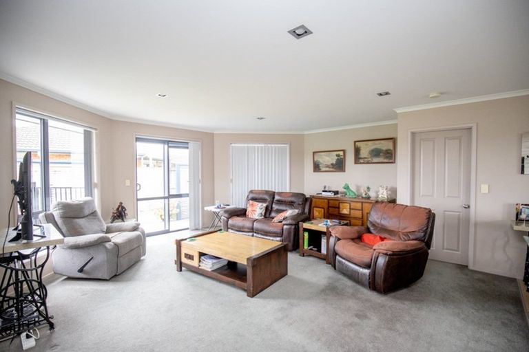 Photo of property in 32 Benner Drive, Ngatea, 3503