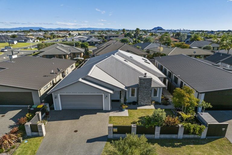 Photo of property in 3 Makura Drive, Papamoa Beach, Papamoa, 3118