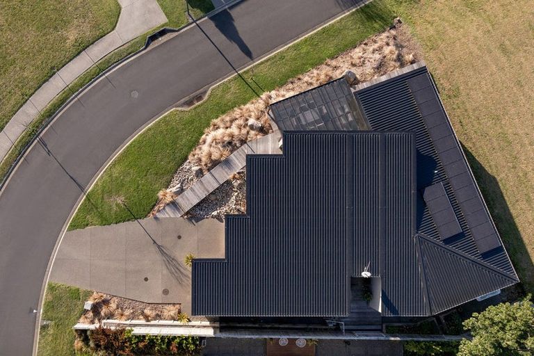 Photo of property in 18 Serenity Drive, Omokoroa, 3114