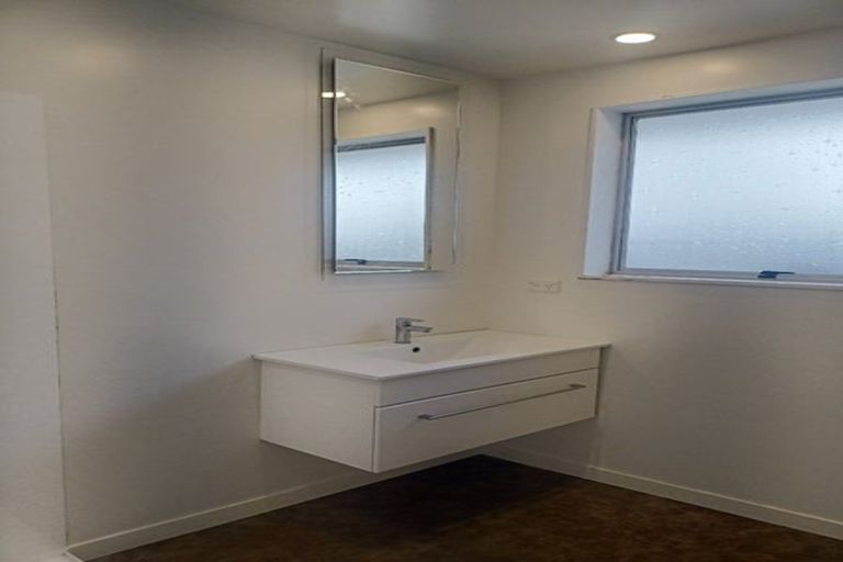 Photo of property in 1/35 Dickens Street, Addington, Christchurch, 8024