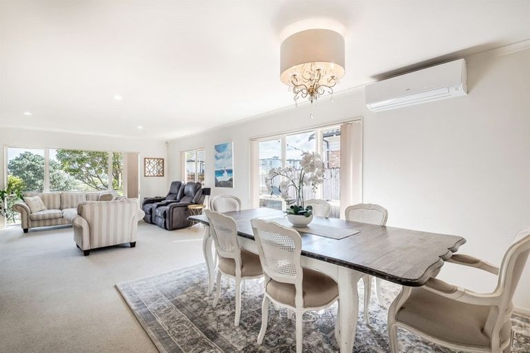 Photo of property in 63 Nimstedt Avenue, Oteha, Auckland, 0632