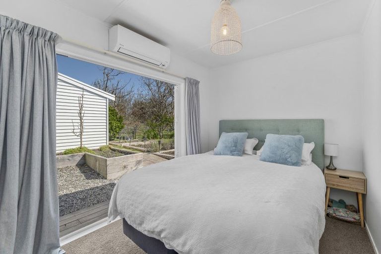 Photo of property in 12 Margaret Avenue, Havelock North, 4130