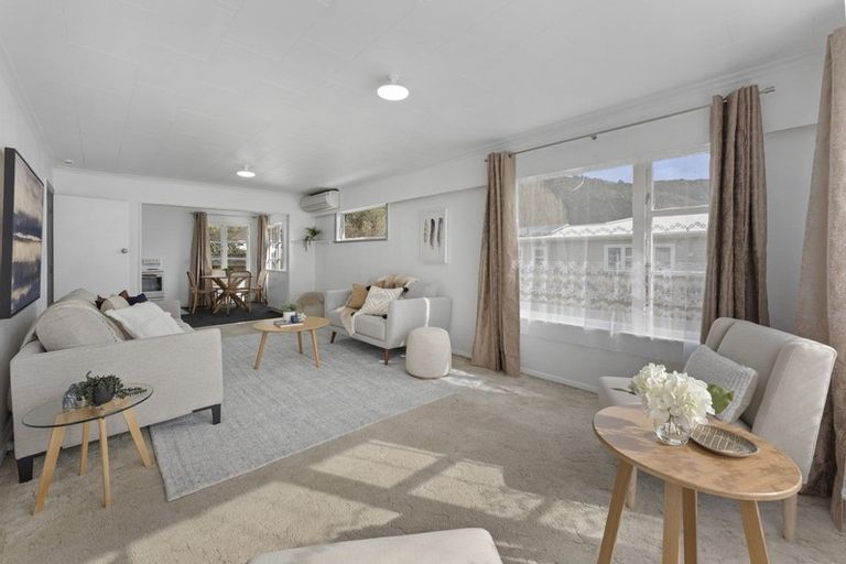 Photo of property in 183 Wainuiomata Road, Wainuiomata, Lower Hutt, 5014