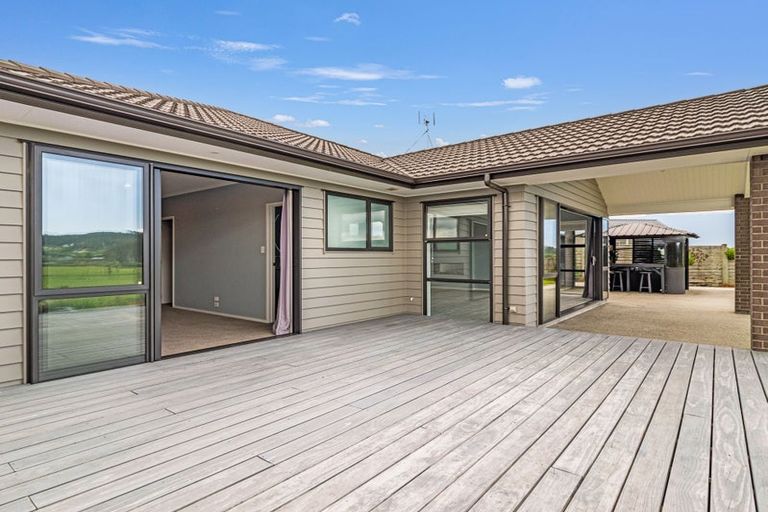 Photo of property in 8 Awatiro Drive, Kaukapakapa, 0871