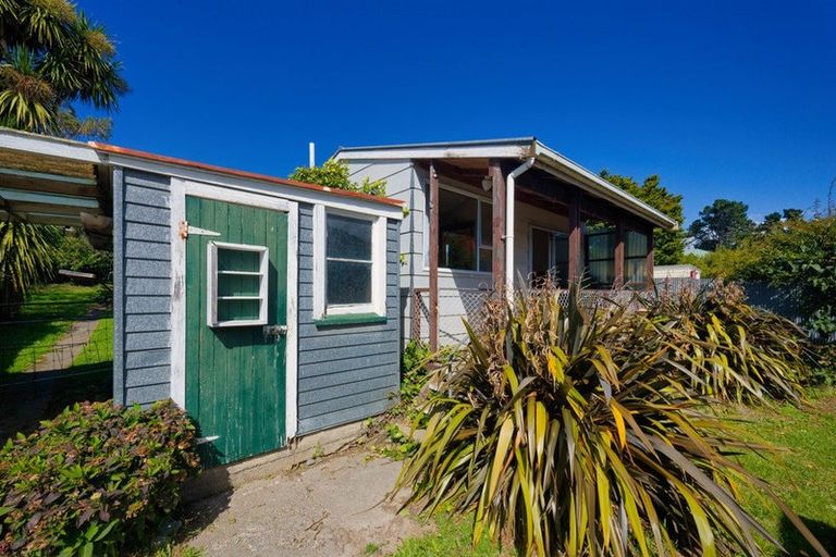Photo of property in 35 Bayview Street, Kaikoura, 7300