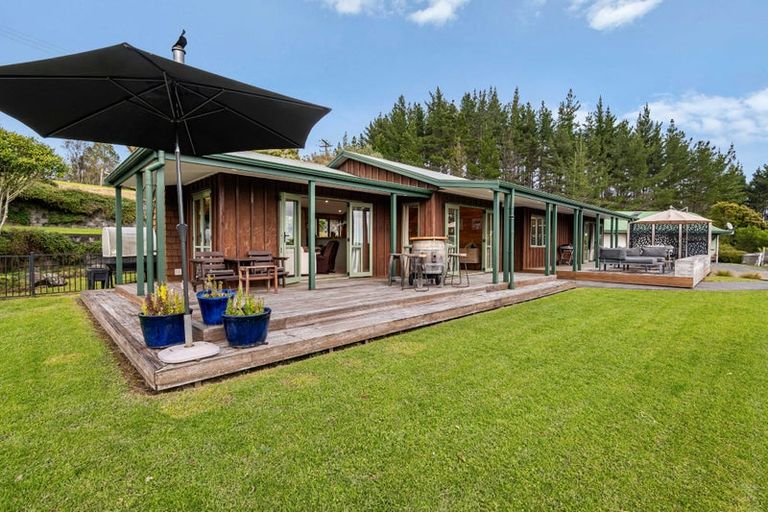 Photo of property in 5 Wenz Bayer Road, Puhoi, Silverdale, 0994