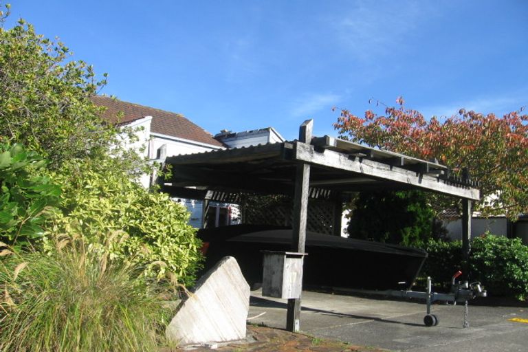 Photo of property in 17 The Quarterdeck, Whitby, Porirua, 5024