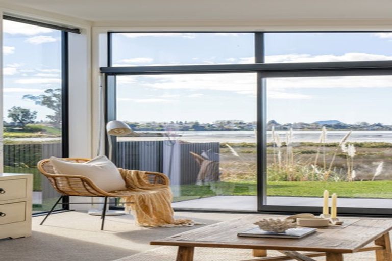 Photo of property in 43 Hinaki Street, Poike, Tauranga, 3112