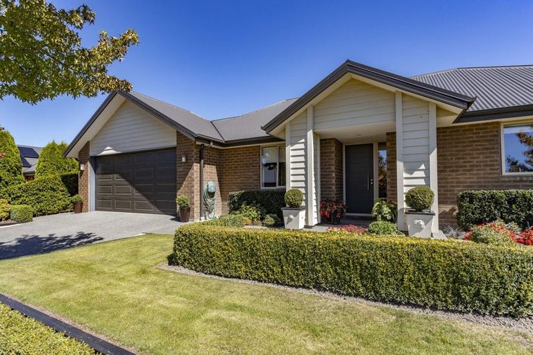 Photo of property in 10 Holly Place, Rangiora, 7400
