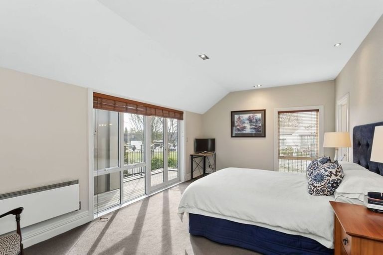 Photo of property in 45 Wroxton Terrace, Merivale, Christchurch, 8014
