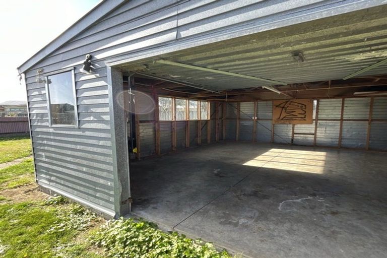 Photo of property in 11 Hinemoa Street, Levin, 5510