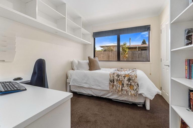 Photo of property in 65a Willerton Avenue, New Lynn, Auckland, 0600