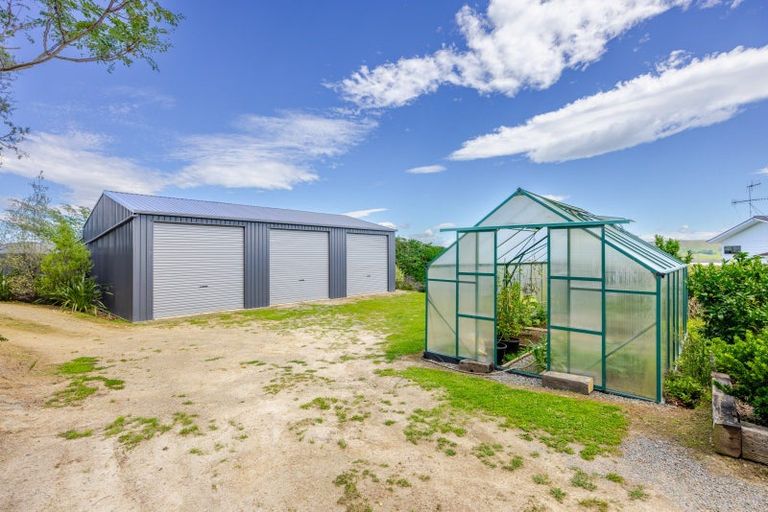 Photo of property in 370 Porangahau Road, Waipukurau, 4282