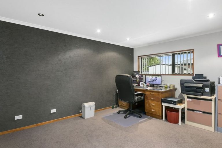 Photo of property in 17 Fenty Place, Mosgiel, 9024