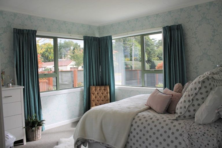 Photo of property in 52 John Street, Winton, 9720