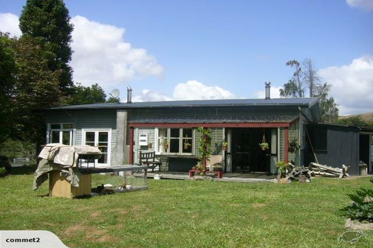 Photo of property in 8 Kokopuiti Road, Tokirima, Taumarunui, 3991
