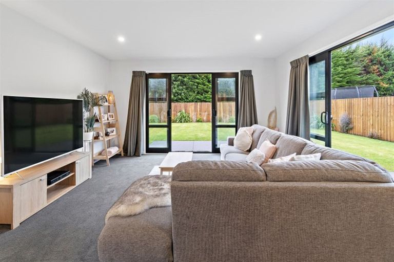 Photo of property in 15 Robert Duncan Road, Belfast, Christchurch, 8051